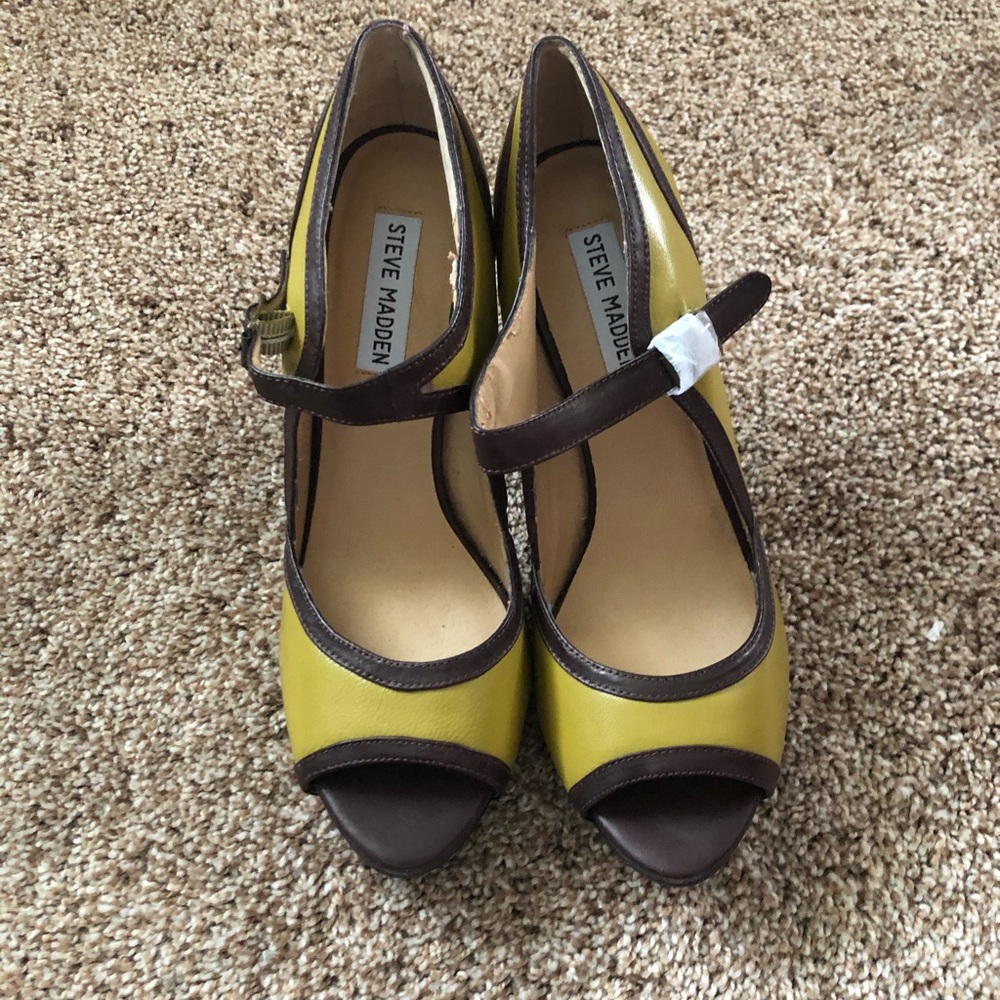 Steve Madden green and brown heels